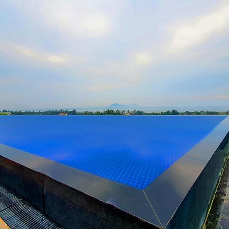 Aria Resort & Spa Nashik Exterior photo