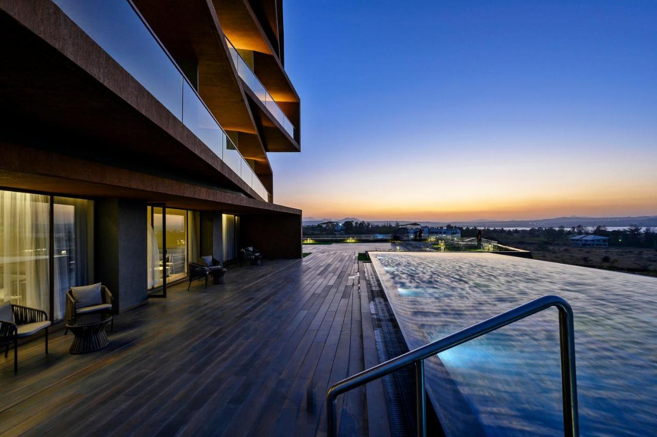 Aria Resort & Spa Nashik Exterior photo