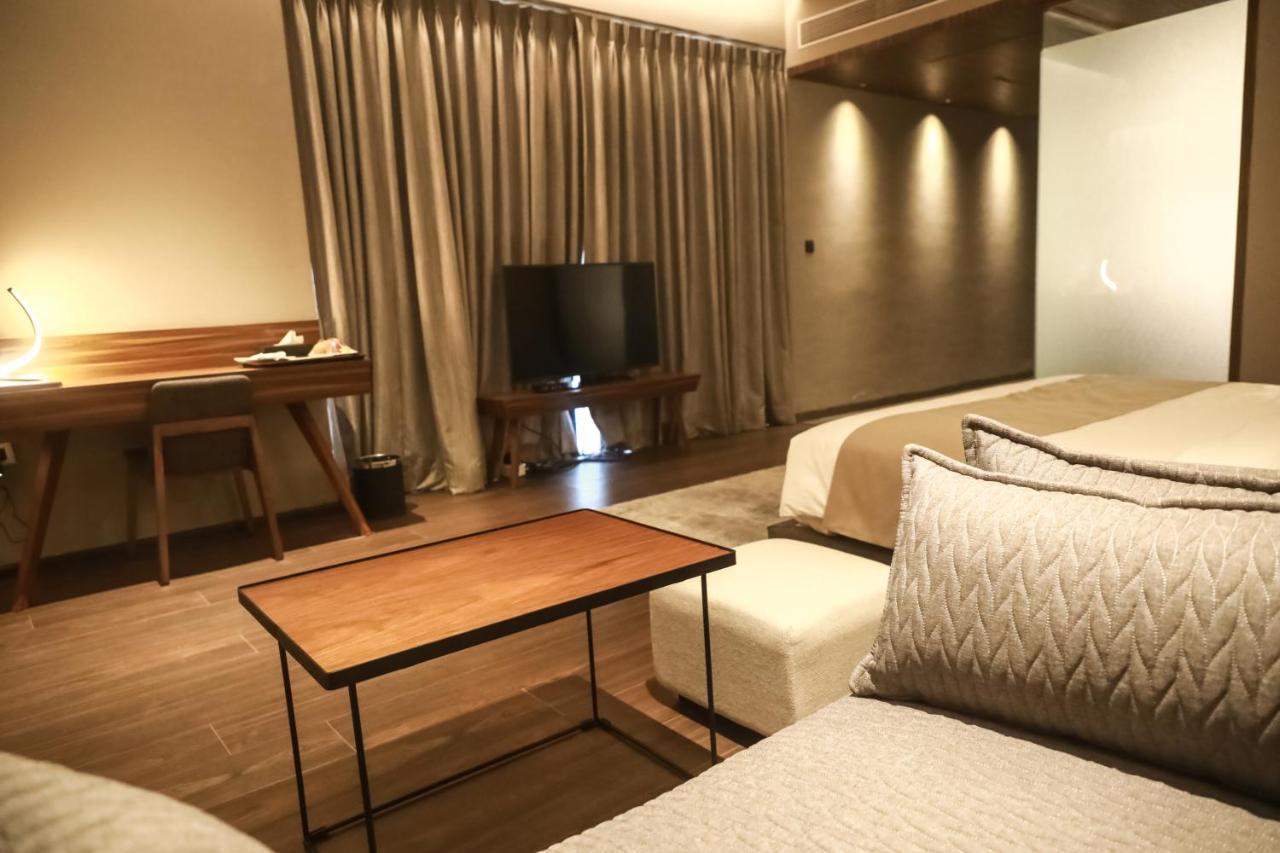 Aria Resort & Spa Nashik Exterior photo